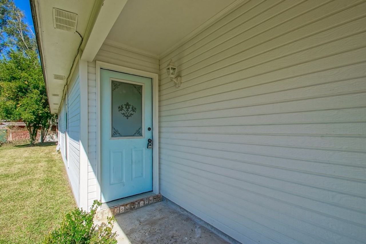 9493 Gene Buckle Ave - Photo 4 of 15