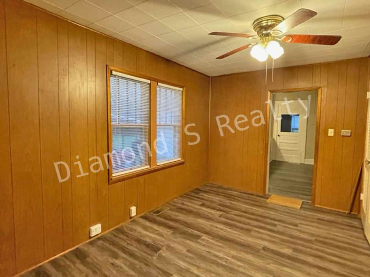 2120 N Johnston Ave - Photo 7 of 16