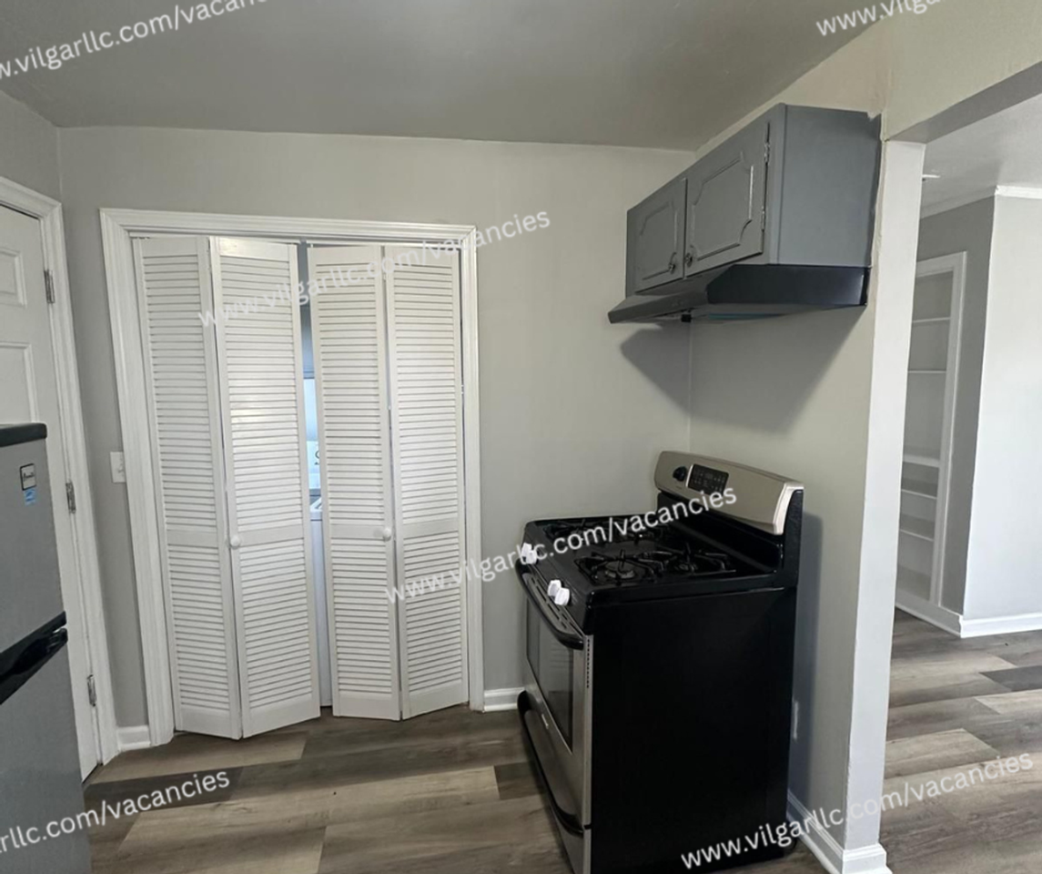 2444 Stevenson St - Photo 3 of 13