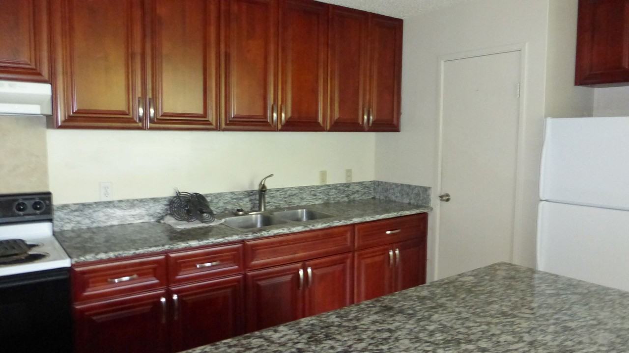 1687 Pensacola St #504 - Photo 2 of 6