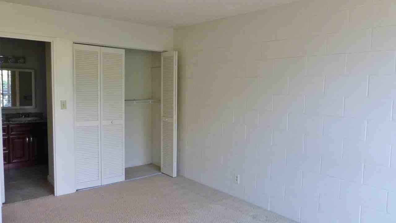 1687 Pensacola St #504 - Photo 4 of 6
