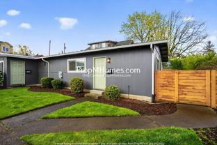 7028 N Burlington Ave - Photo 1 of 1