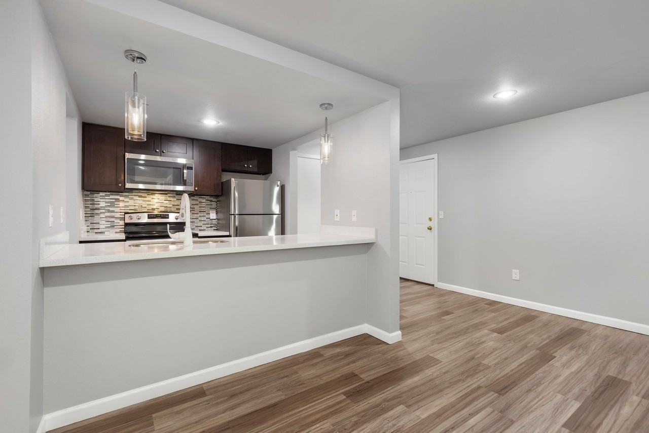 Cornerstone Apartments - Photo 6 of 21