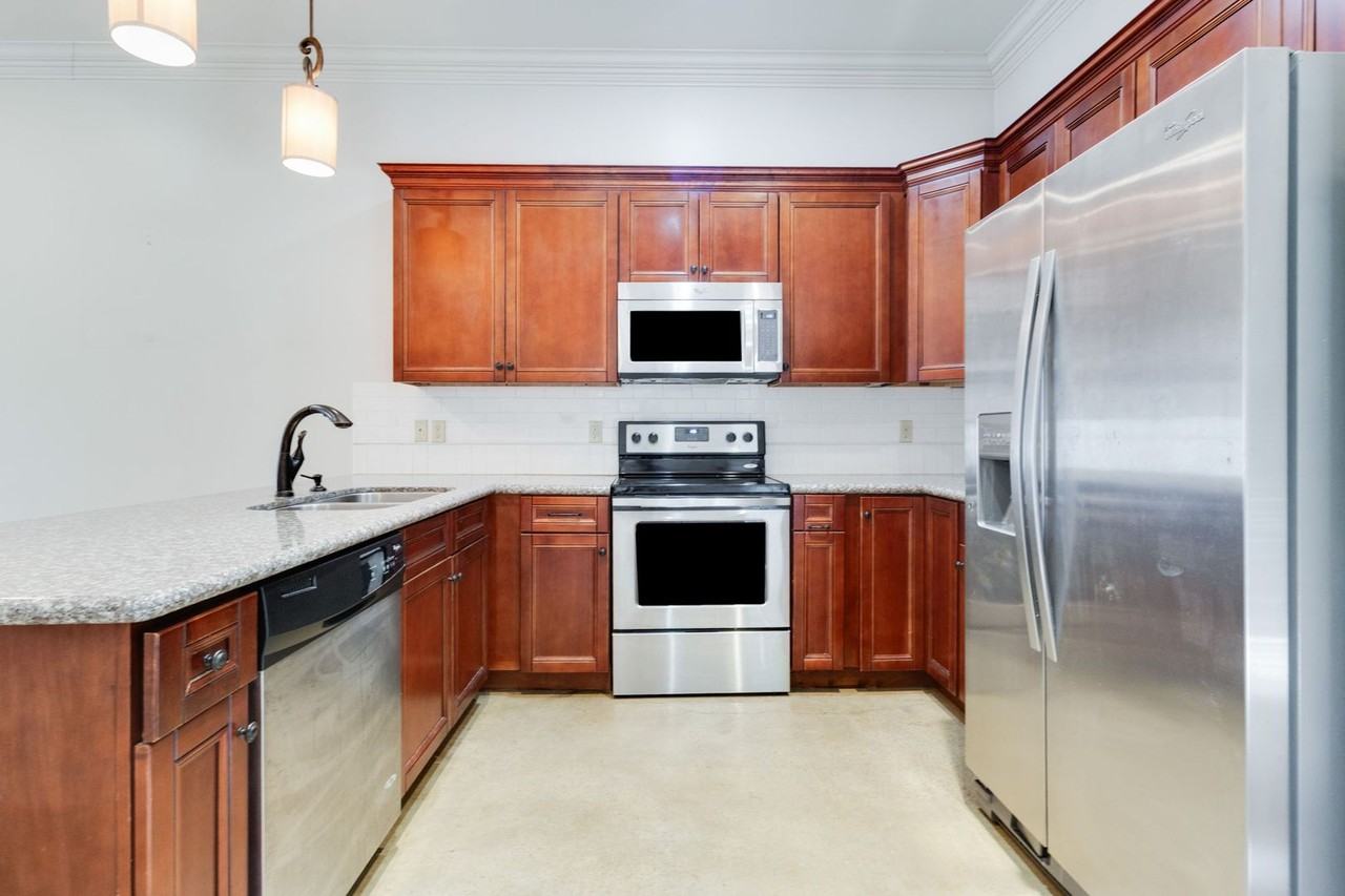 128 Brightwood Dr - Photo 7 of 16