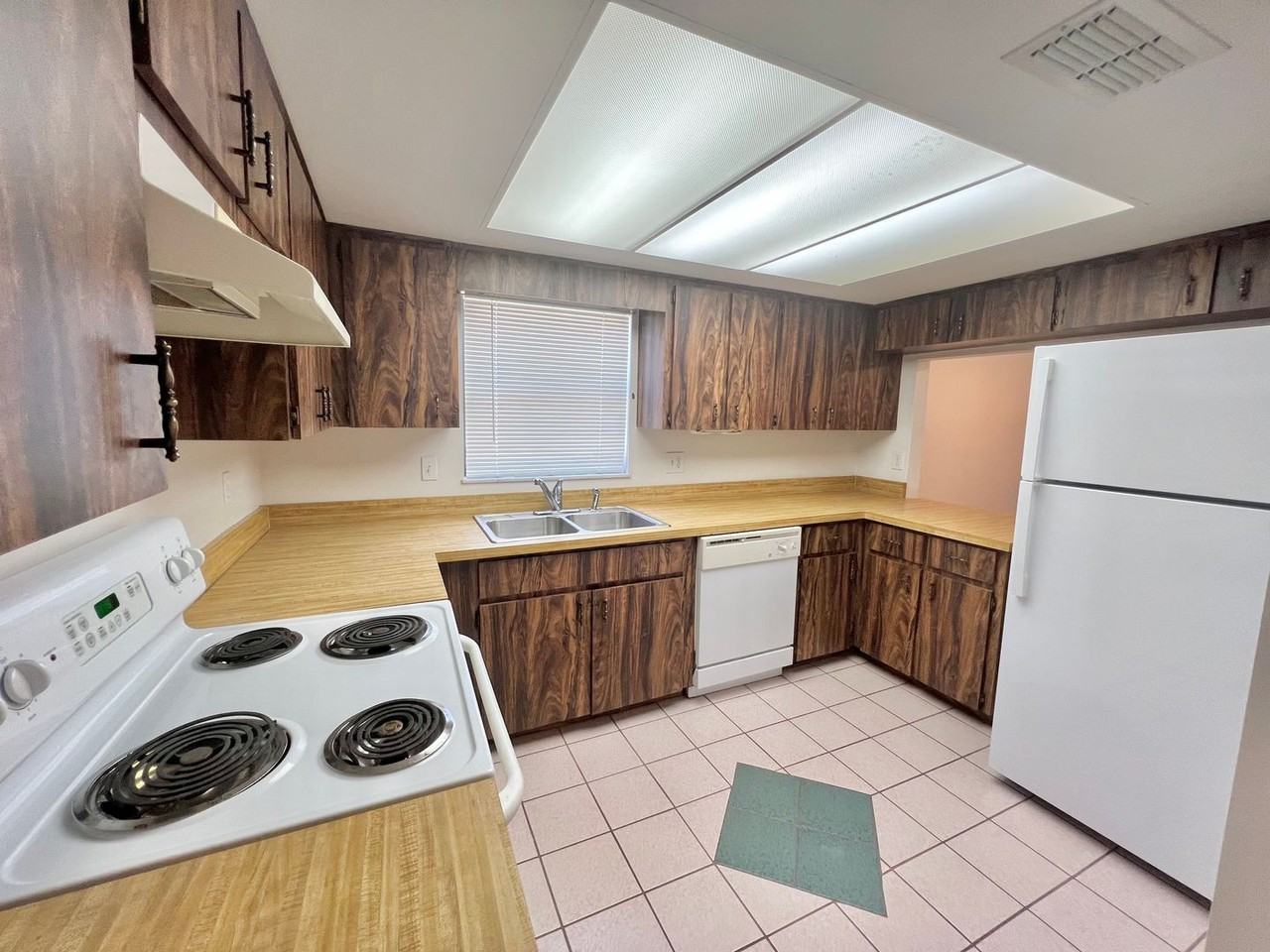 17 Jamaica St - Photo 3 of 20