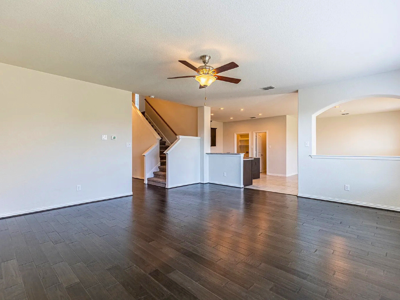 27910 Dana Creek Dr - Photo 6 of 40