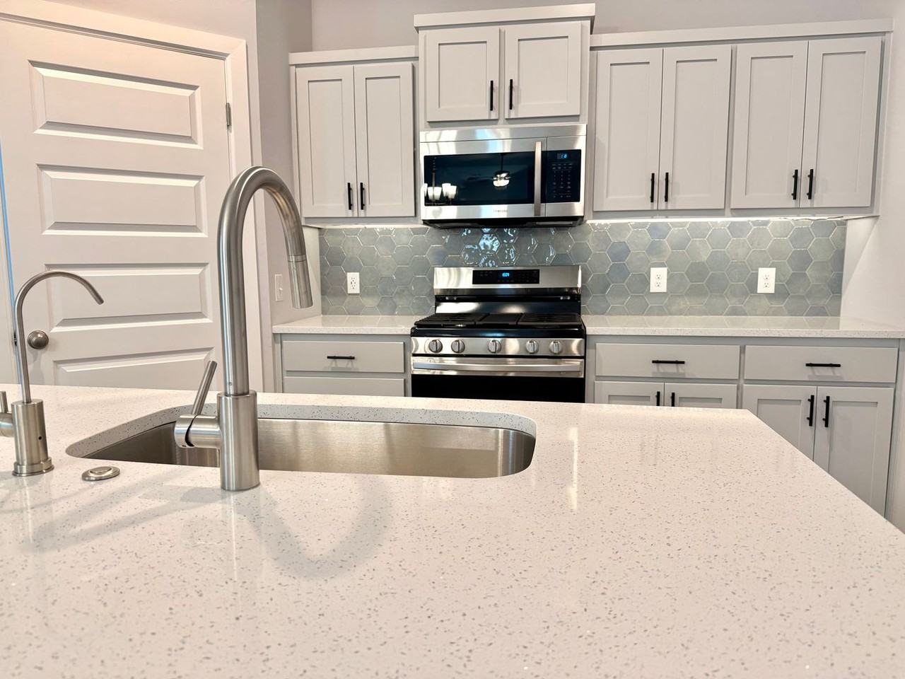 1021 Sw 139th St - Photo 7 of 20