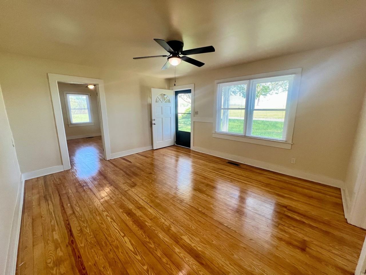 2450 Philbeck Xrds - Photo 3 of 18