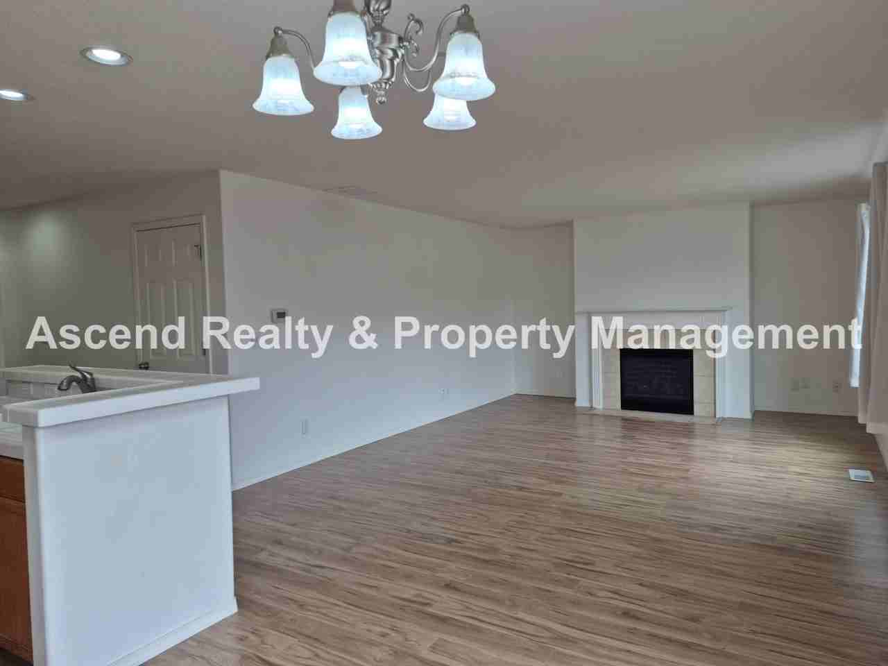 17317 Nw La Paloma Ln - Photo 5 of 26