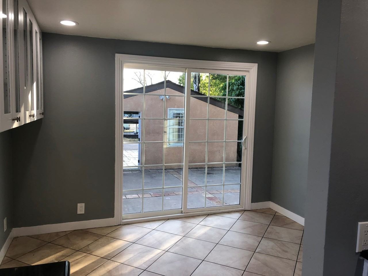 1301 Lucas St - Photo 5 of 23