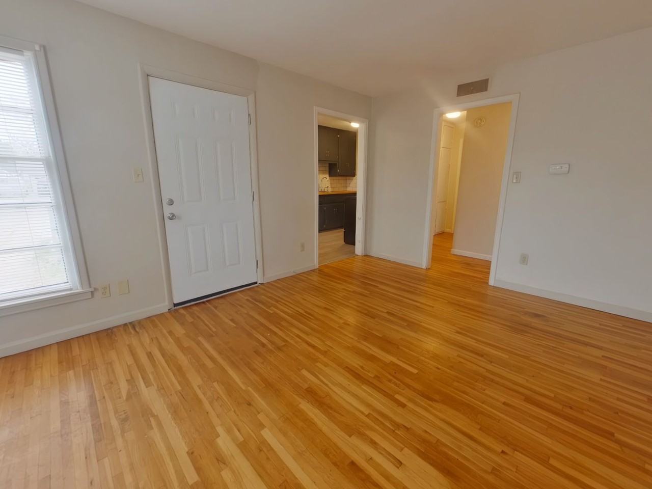 1823 N Jeanette Ave - Photo 2 of 9