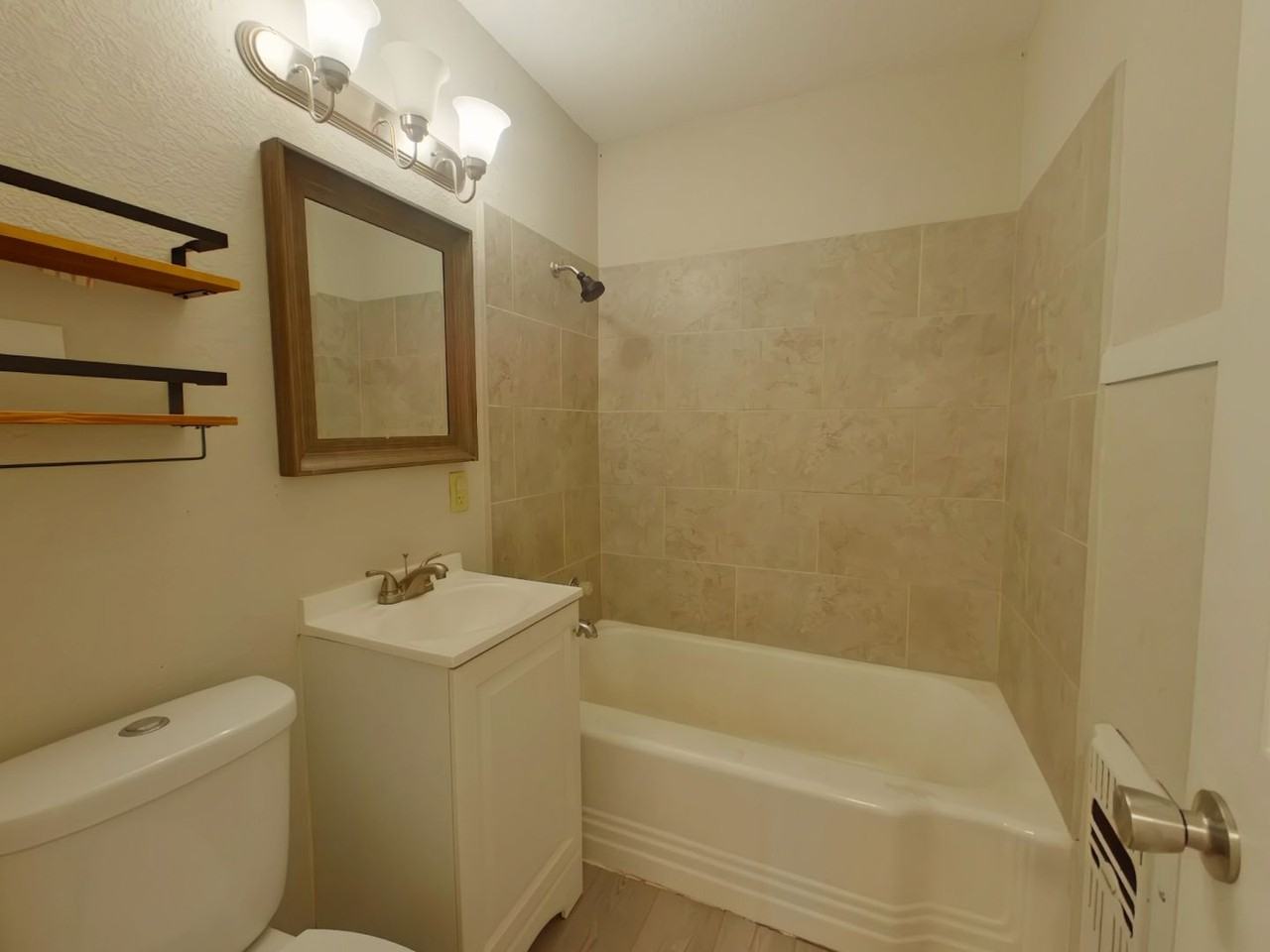 1823 N Jeanette Ave - Photo 5 of 9