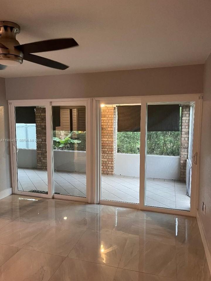 11712 Sw 13th St - Photo 6 of 24