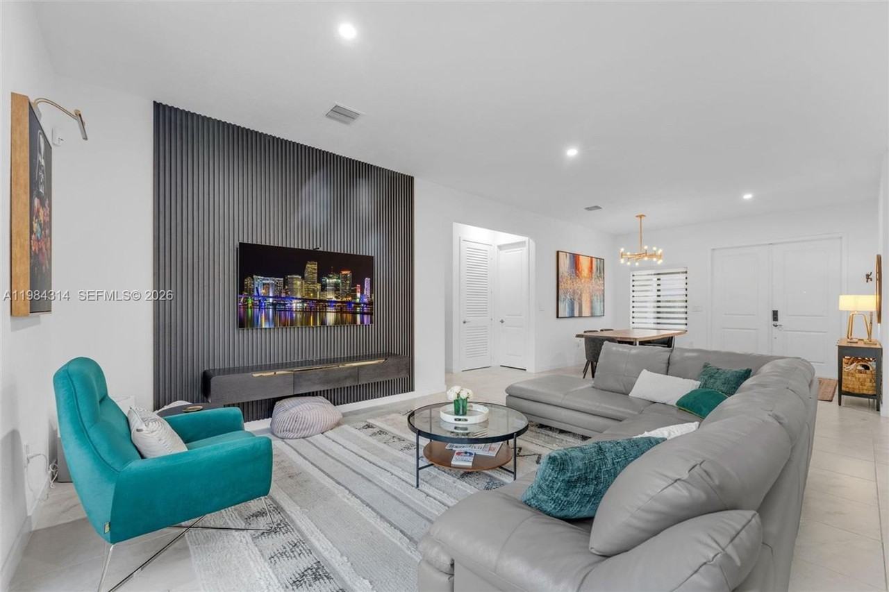 17805 Sw 114th Ct - Photo 4 of 22