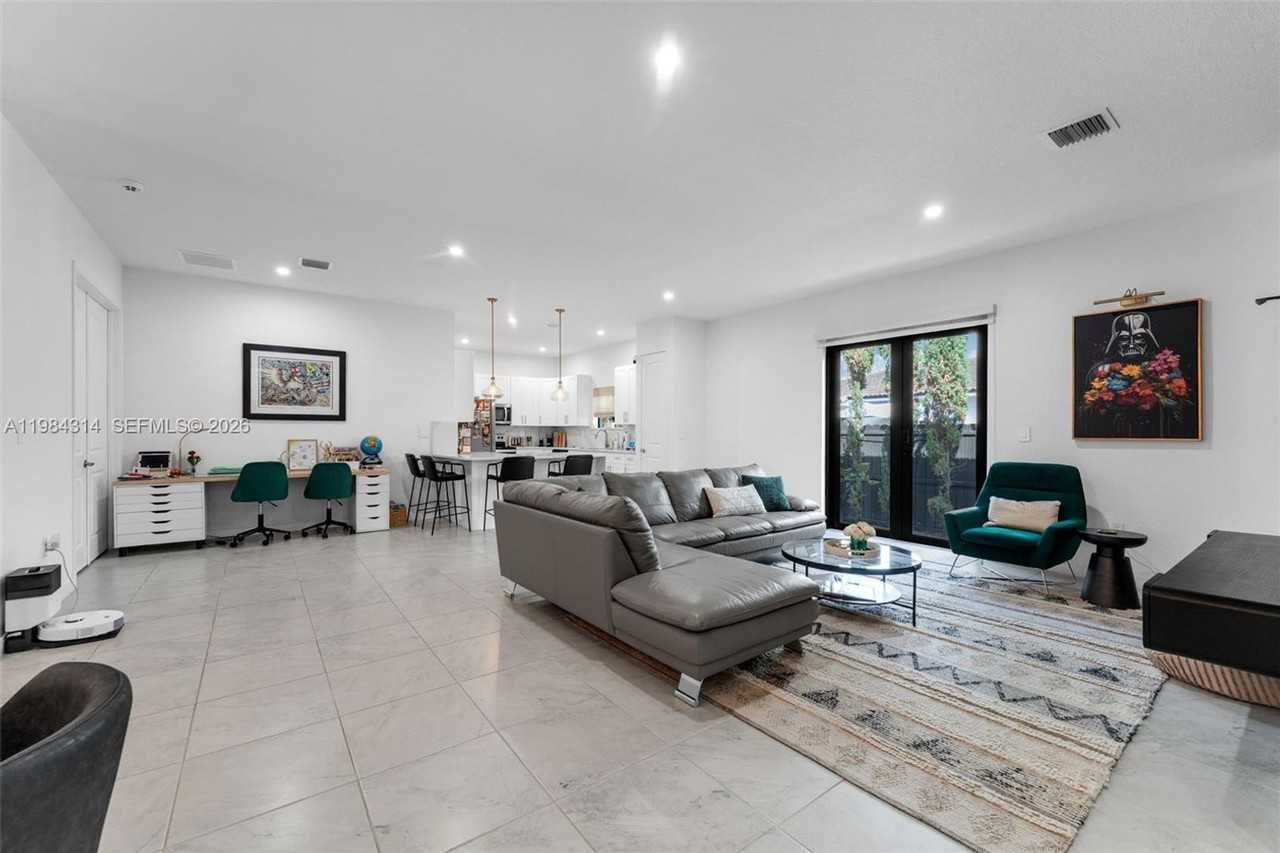 17805 Sw 114th Ct - Photo 6 of 22