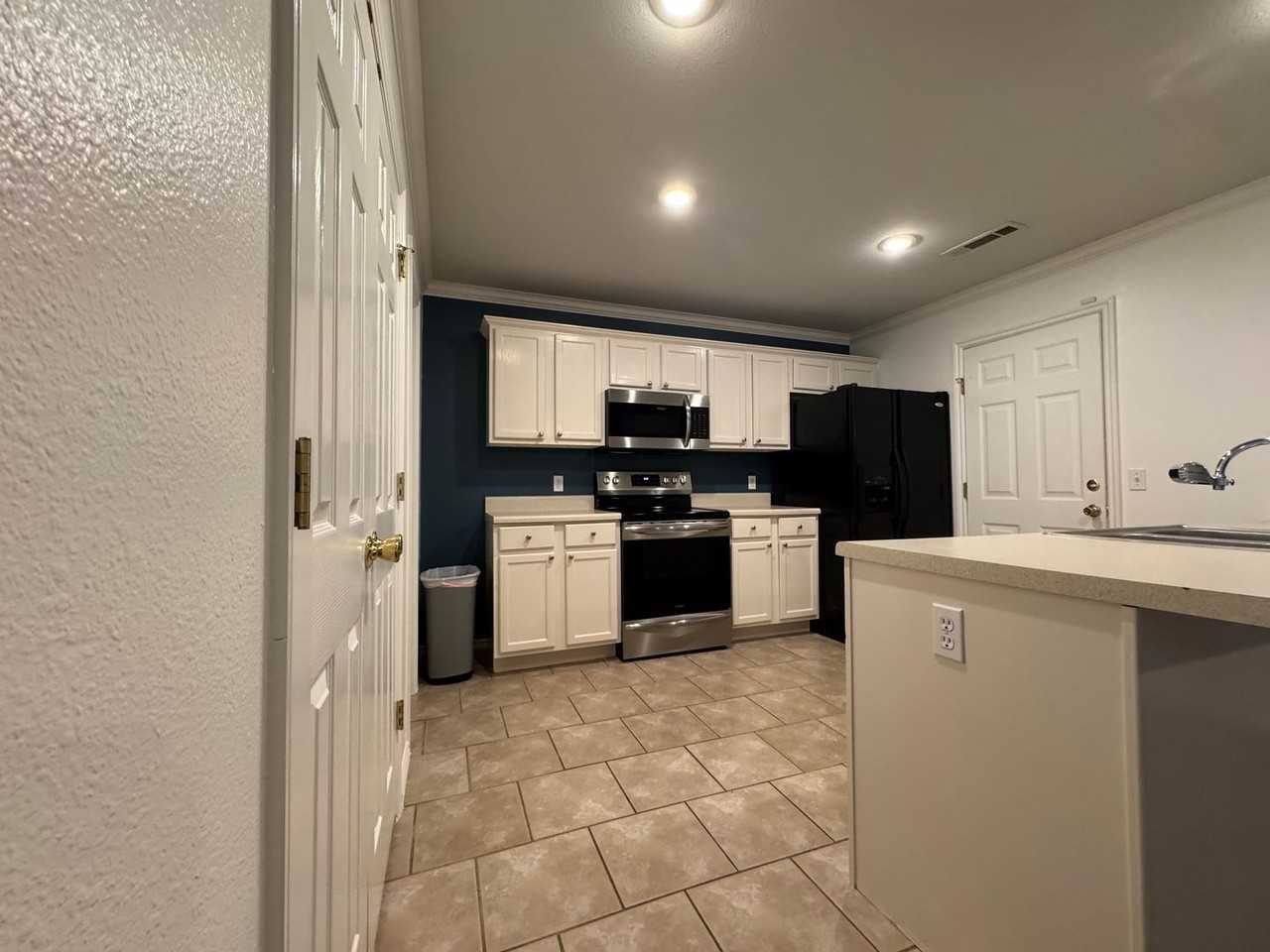 1584 N Willowbrook Dr - Photo 6 of 24