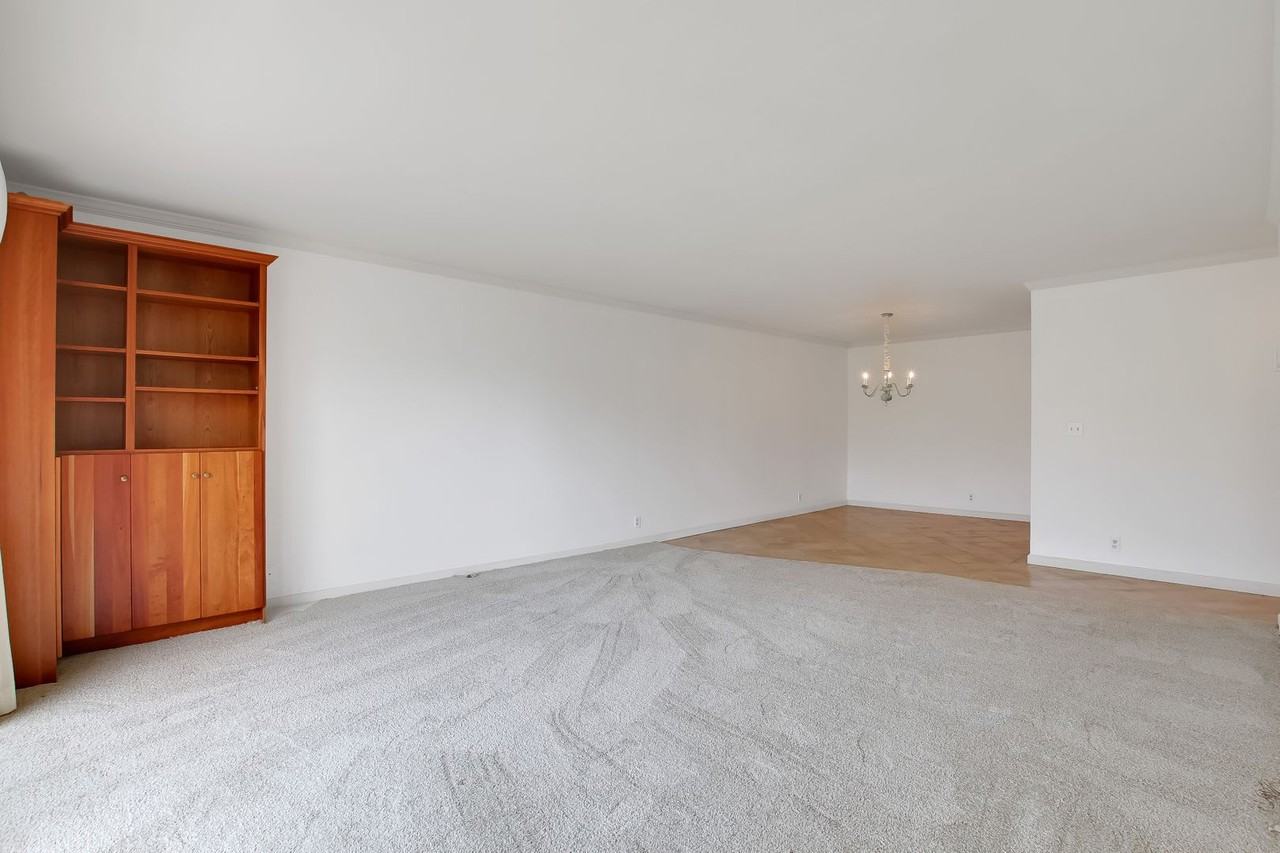 1034 Fairway Rd - Photo 2 of 29