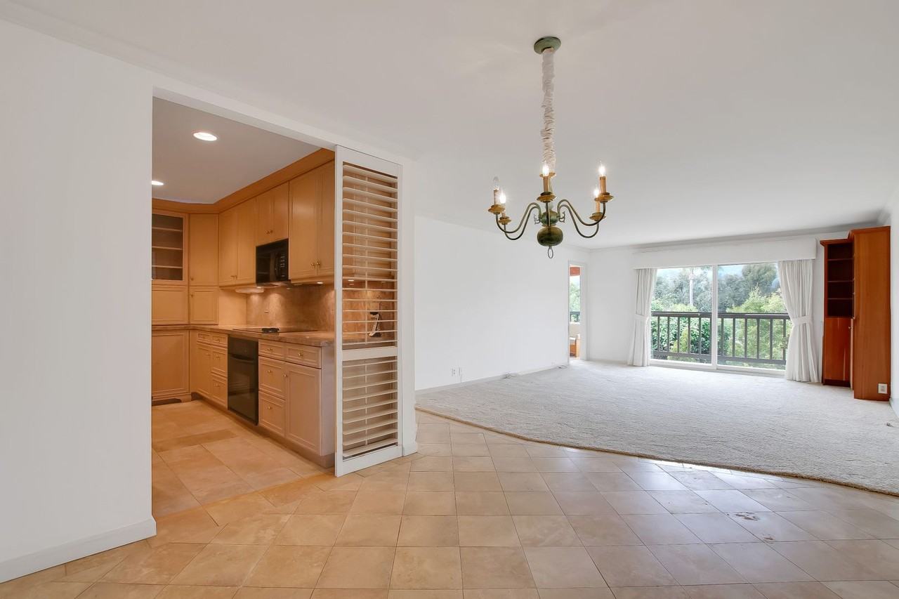 1034 Fairway Rd - Photo 7 of 29