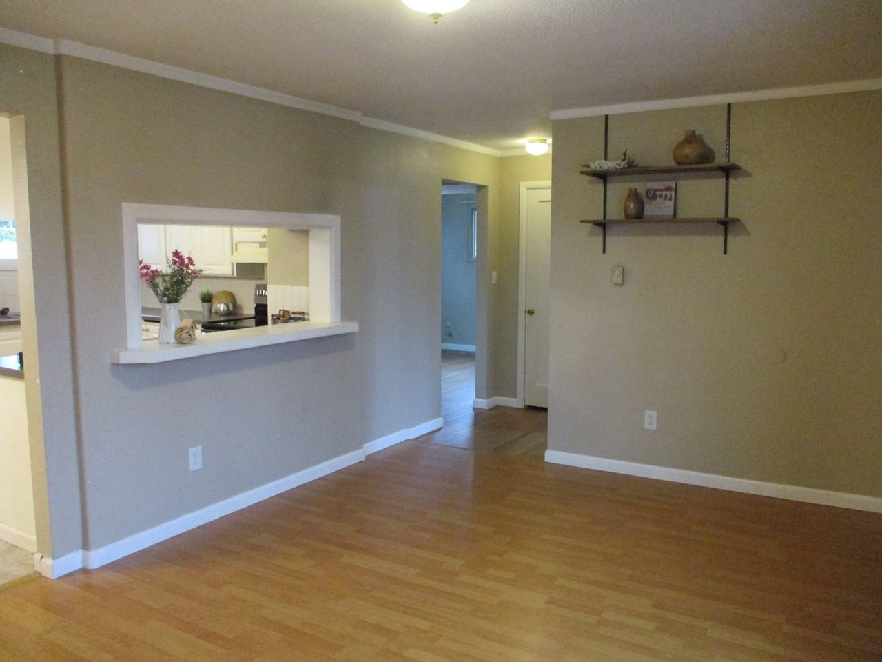 1816 S Sprague Ave - Photo 4 of 23