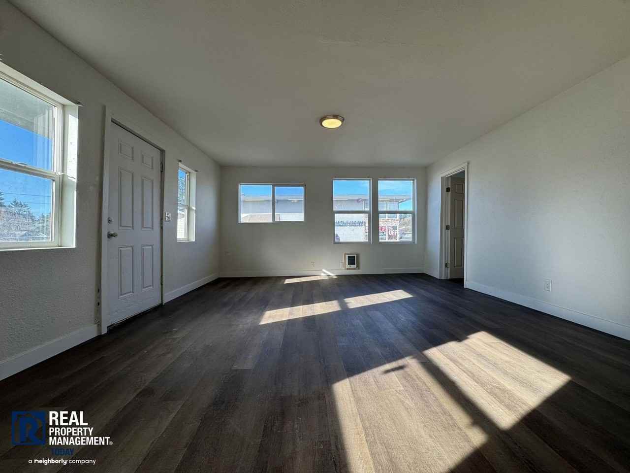 Hallassan Investments - Photo 6 of 23