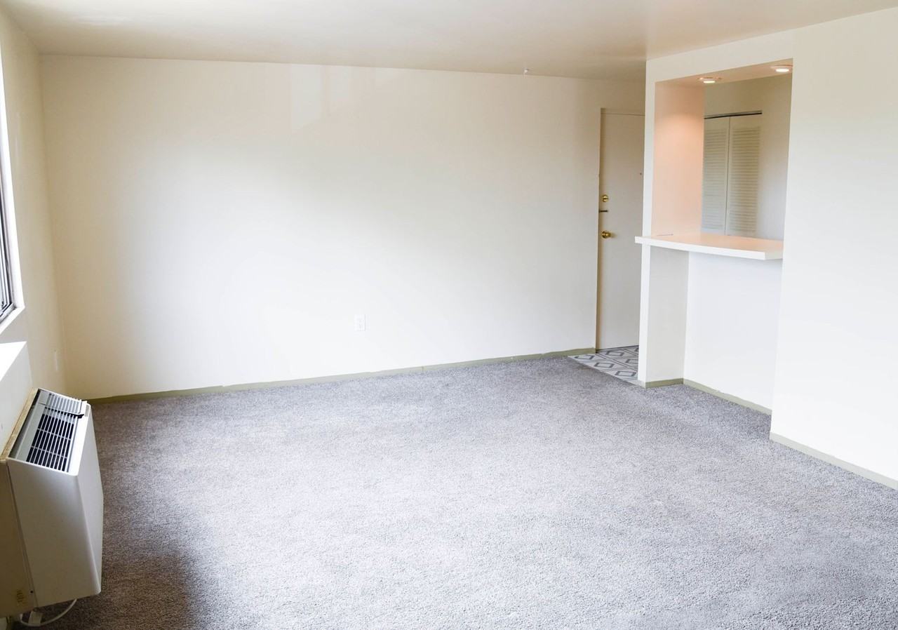 Belle Terre Apartments, LLC - Photo 3 of 14