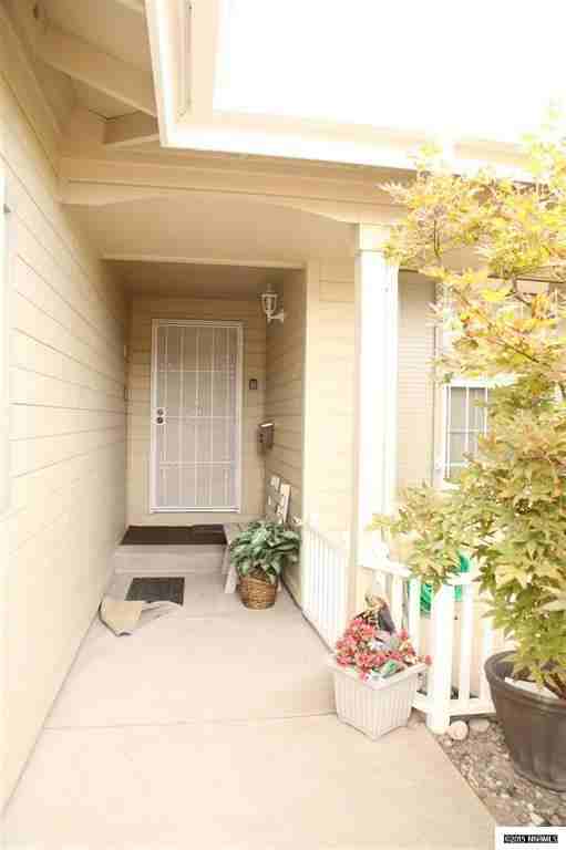 5162 Palo Alto Cir - Photo 2 of 11