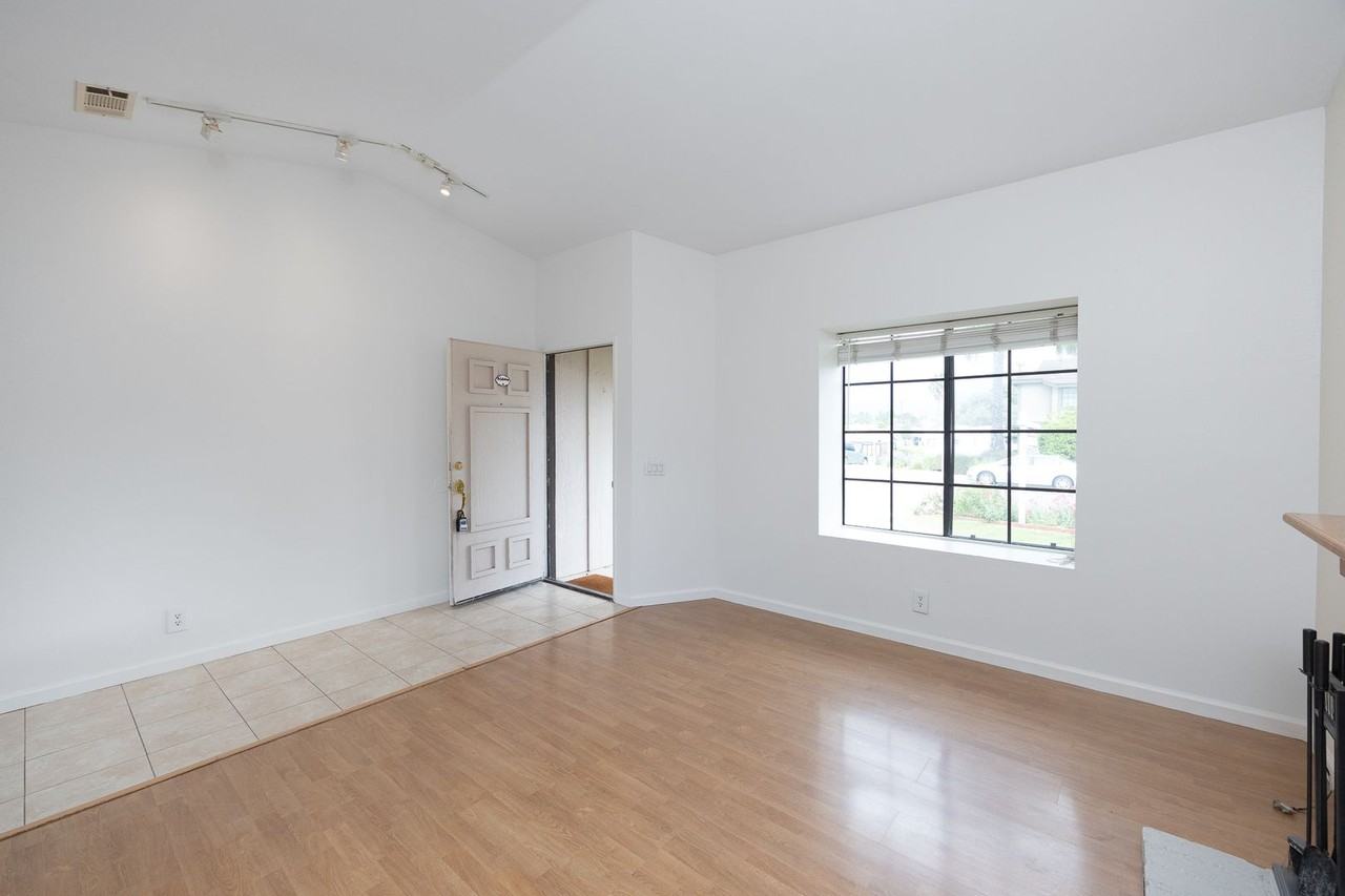 1321 Fallen Leaf Ave - Photo 4 of 30