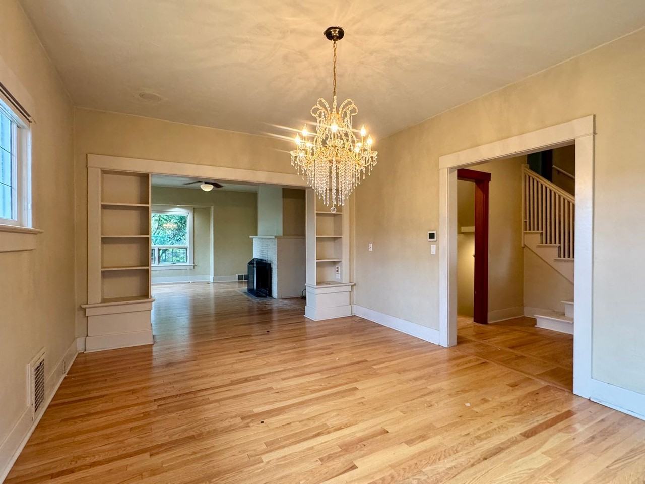 303 W Blaine St - Photo 3 of 23