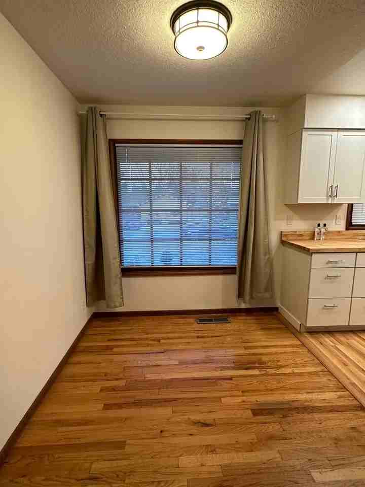 12820 Sw Glenhaven St - Photo 4 of 14