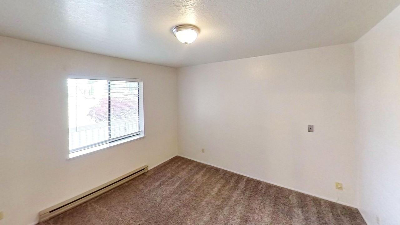 Heritage Apartments - Photo 6 of 12