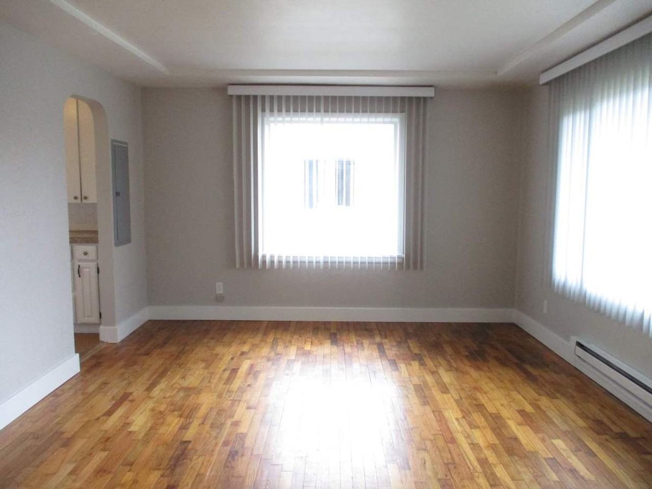 8618 Tacoma Ave S - Photo 3 of 24