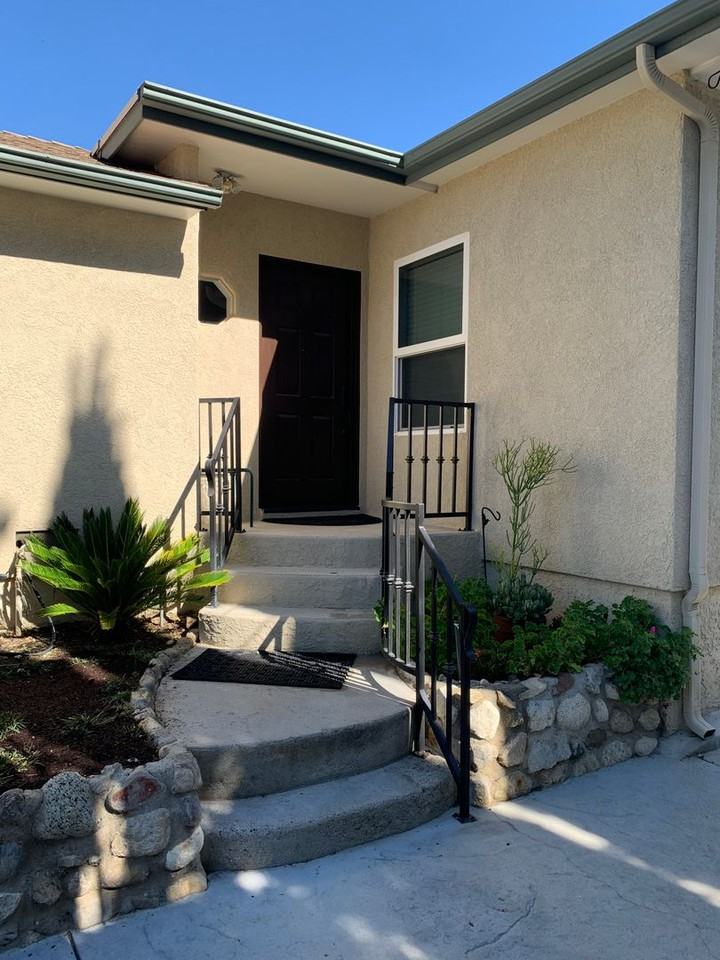 17001 Forrest St - Photo 5 of 38