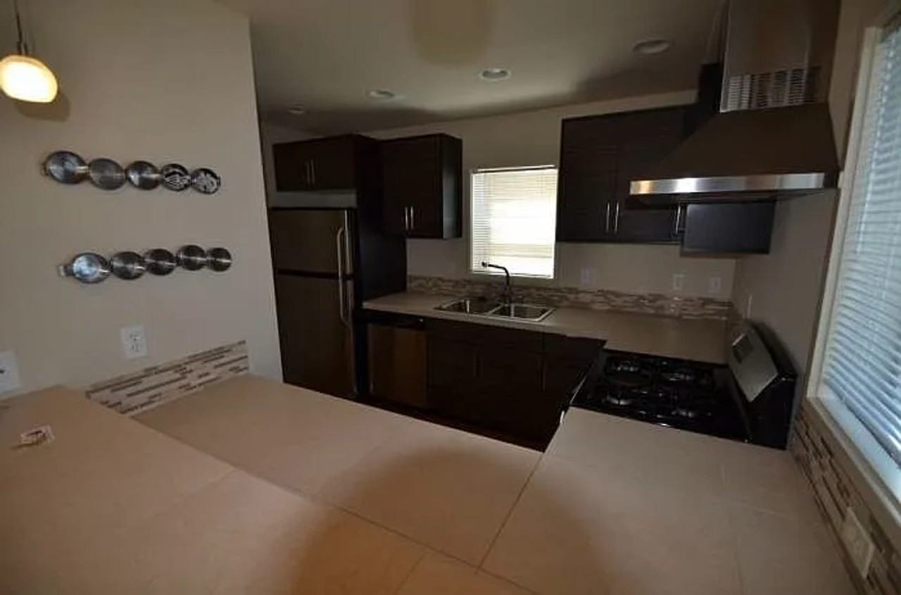 5227 38th Ave Sw Unit C - Photo 2 of 12