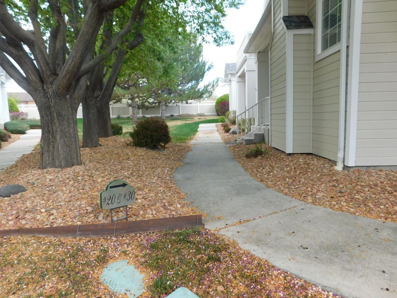 785 Glen Ct #30 - Photo 2 of 20