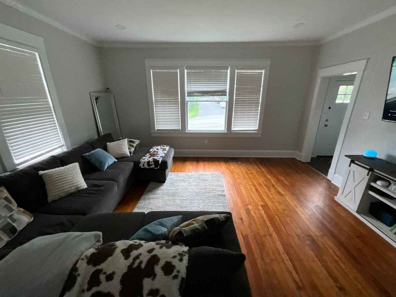 521 E 2nd St - Photo 6 of 7