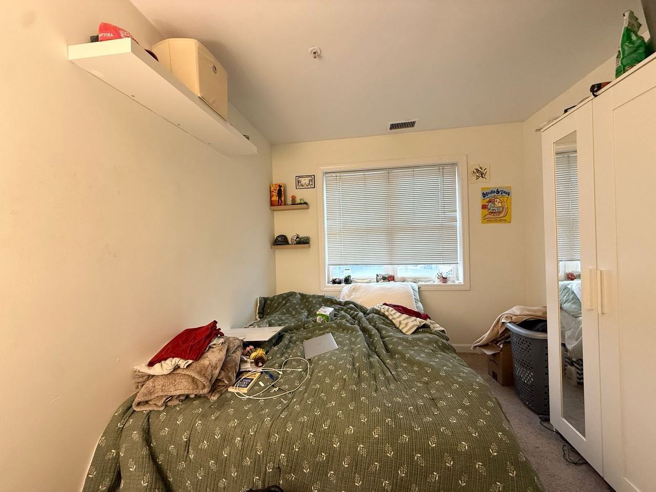 660 Cambridge ST - Photo 6 of 25