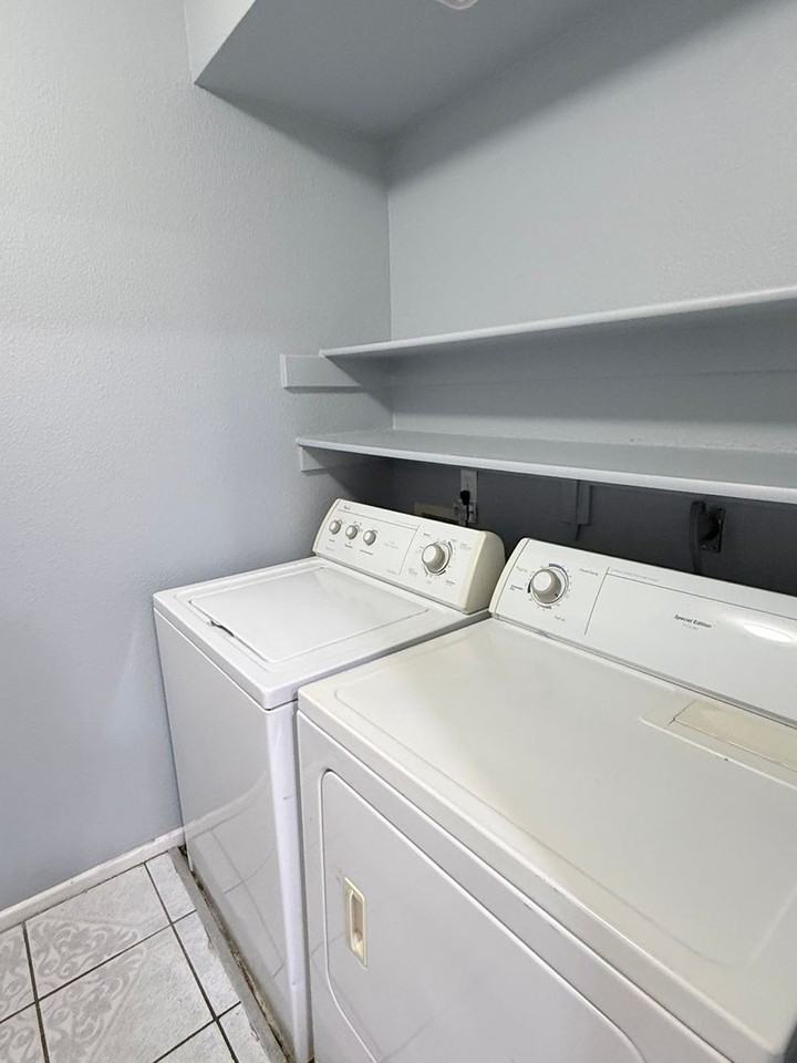 1515 W Santa Maria Way - Photo 3 of 13