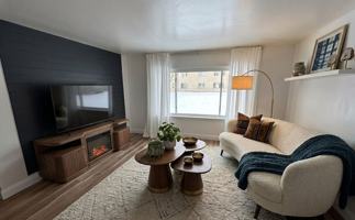 featured image of 200 200 - 206 Parkview Blvd