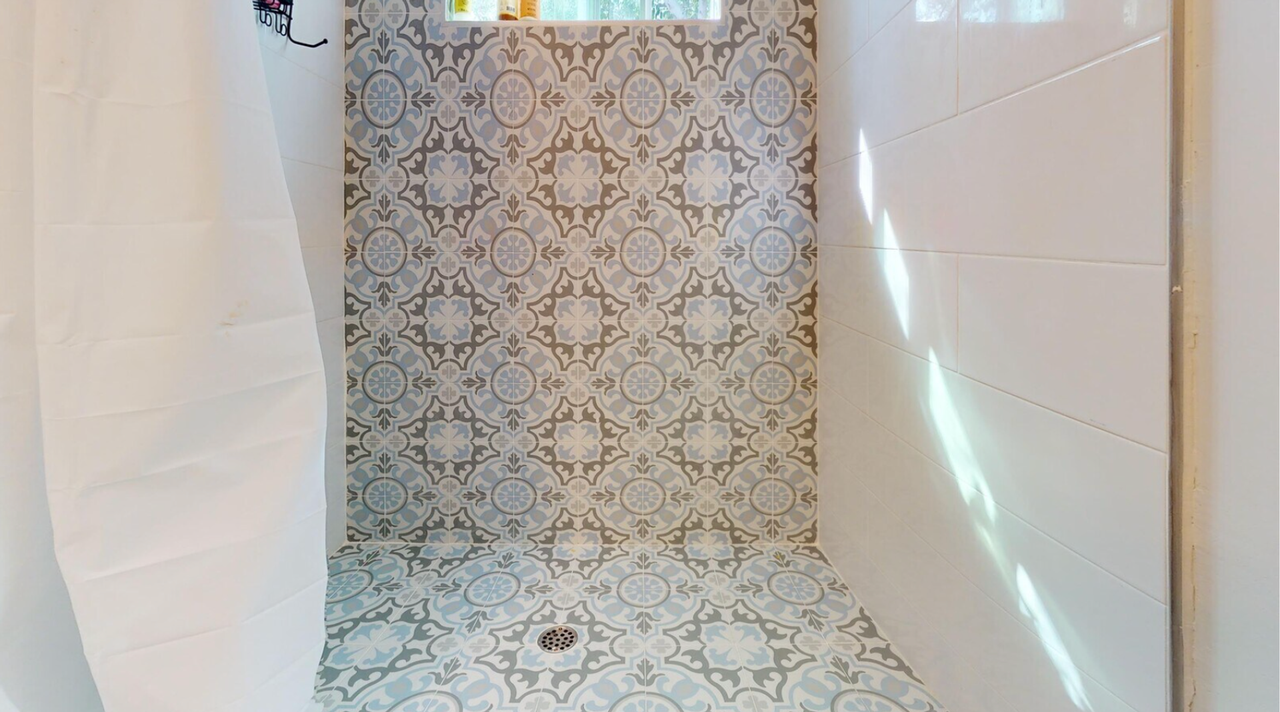 5320 Redding Rd - Photo 6 of 18