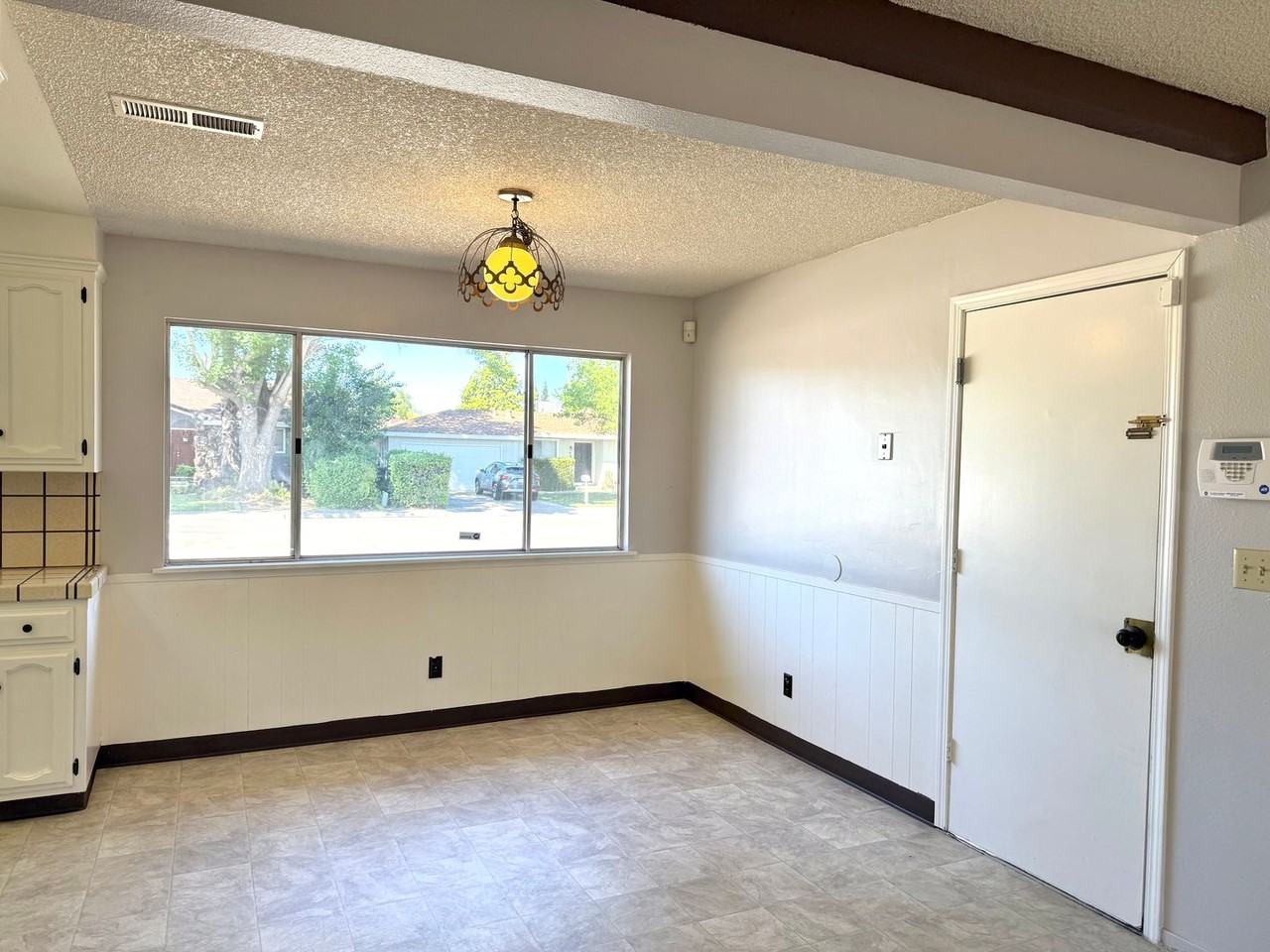 6821 Gloria Dr - Photo 5 of 15