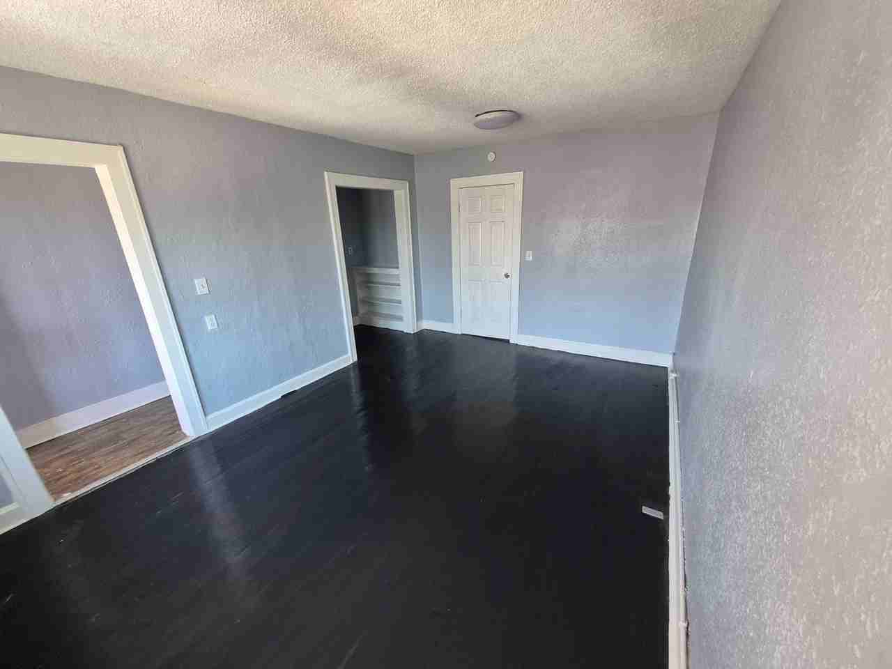 2454 Benton - Photo 4 of 5