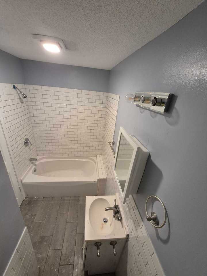 2454 Benton - Photo 5 of 5