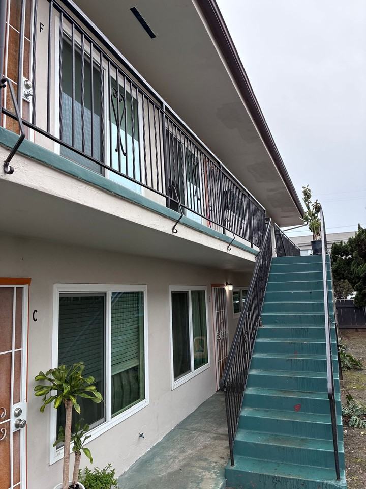 169 Glover Avenue - Photo 4 of 4