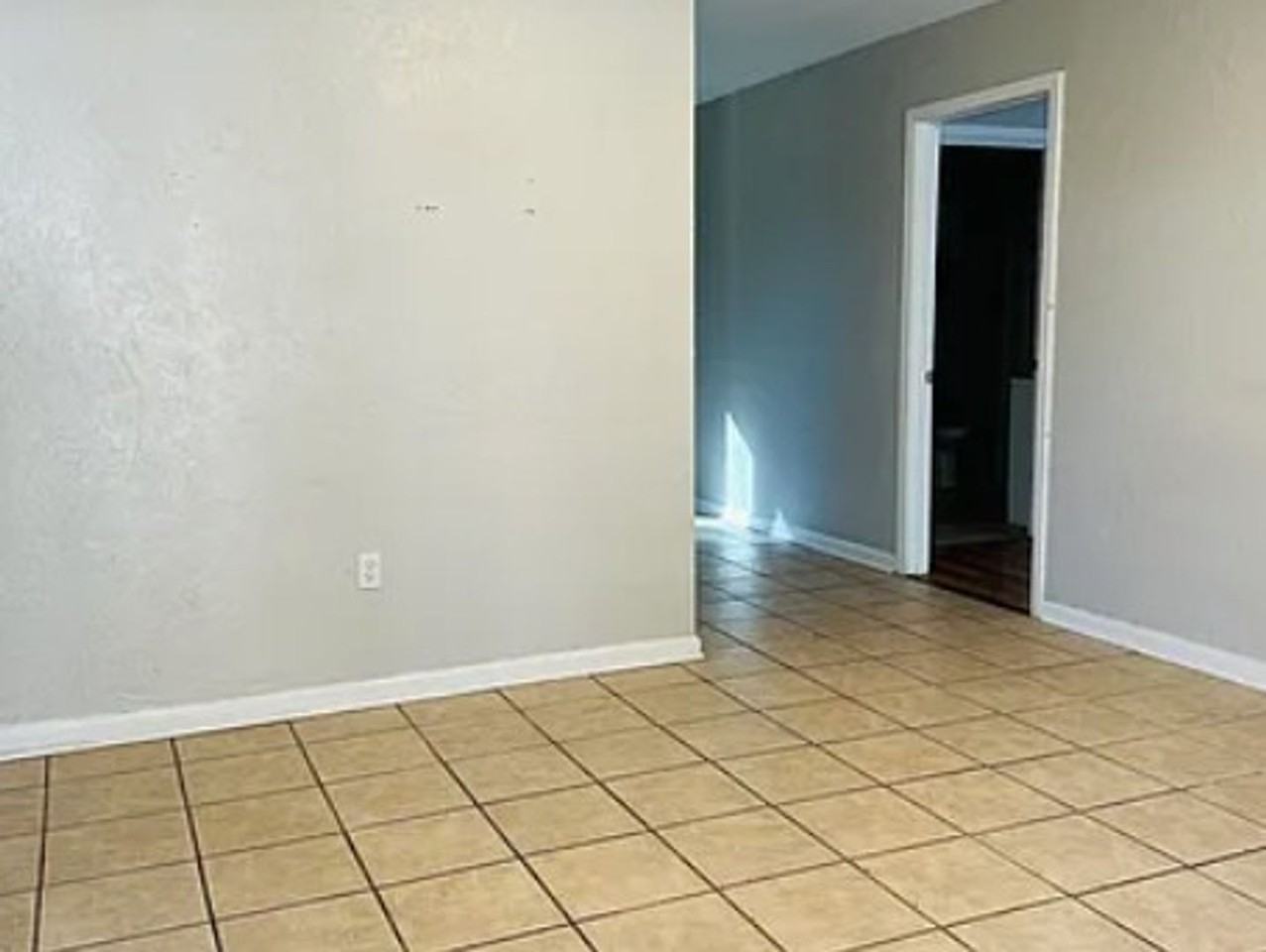 13358 Meadowlane Dr - Photo 2 of 6