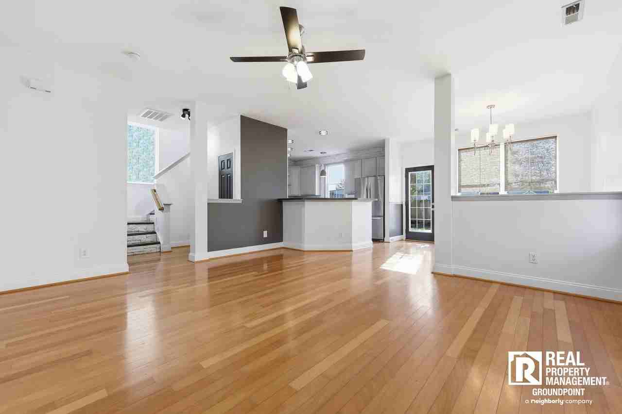 409 Chemistry Cir - Photo 4 of 23