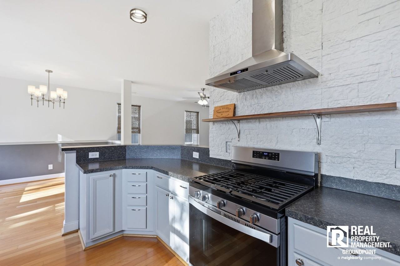 409 Chemistry Cir - Photo 7 of 23