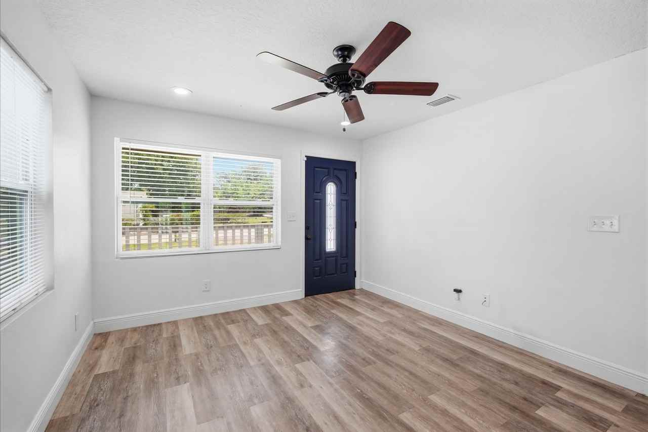 38714 Island Ave - Photo 5 of 22