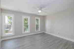 featured image of 576 Jefferson St