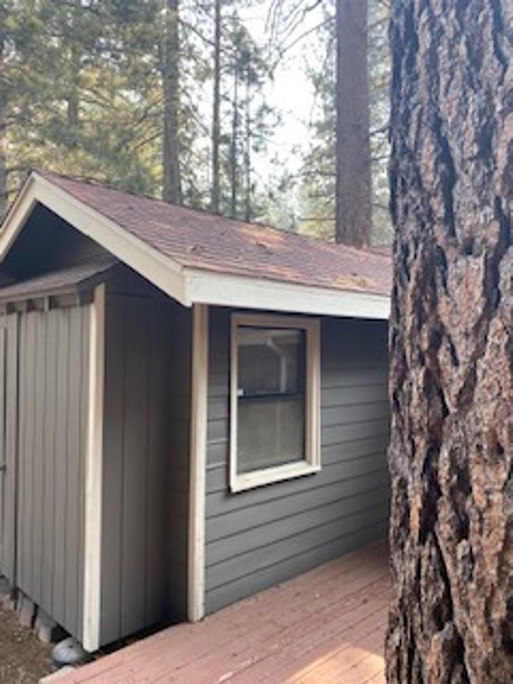 909 Secret Harbor Dr - Photo 2 of 15