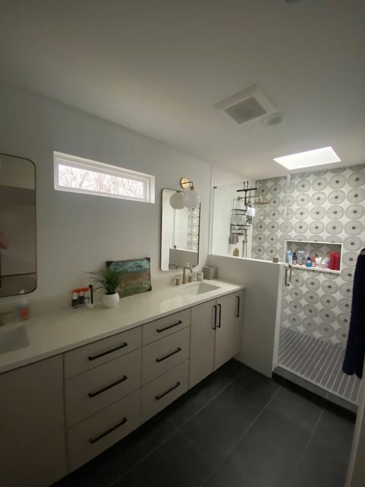 4609 Leslie Ave #1 - Photo 7 of 16